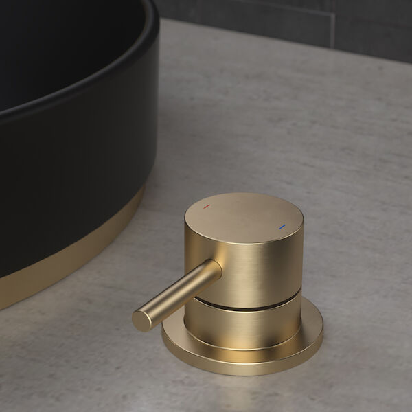 https://stsharedaueastprodn8wg.blob.core.windows.net/pim-assets/ProductThumbnail/96402BB_Liano II Hob Mixer_Trim Kit_Brushed Brass.jpg
