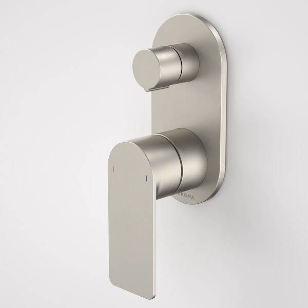 https://stsharedaueastprodn8wg.blob.core.windows.net/pim-assets/ProductThumbnail/99656BN Urbane II - Bath_Shower mixer with diverter - Rounded Cover Plate - Brushed Nickel - SALES KIT.jpg