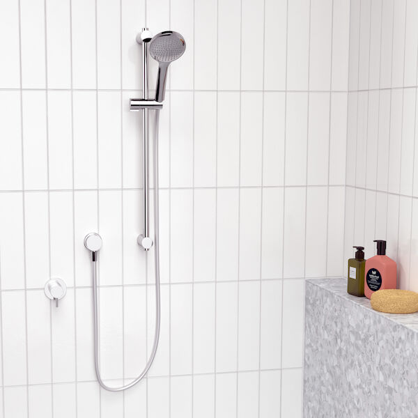 https://stsharedaueastprodn8wg.blob.core.windows.net/pim-assets/ProductThumbnail/CLARK_Round II Rail Shower - Chrome_Sq Crop.jpg