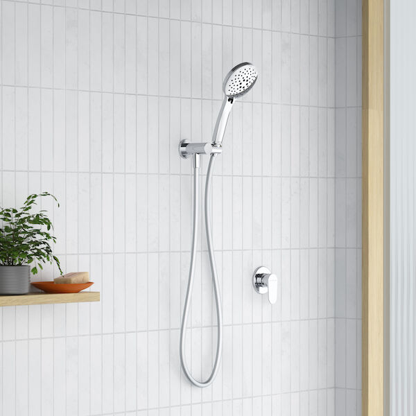 https://stsharedaueastprodn8wg.blob.core.windows.net/pim-assets/ProductThumbnail/GLHPSCP_Glide Shower Mixer.jpg