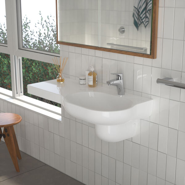 https://stsharedaueastprodn8wg.blob.core.windows.net/pim-assets/ProductThumbnail/Opal 720 Wall Basin with Shelf.jpg